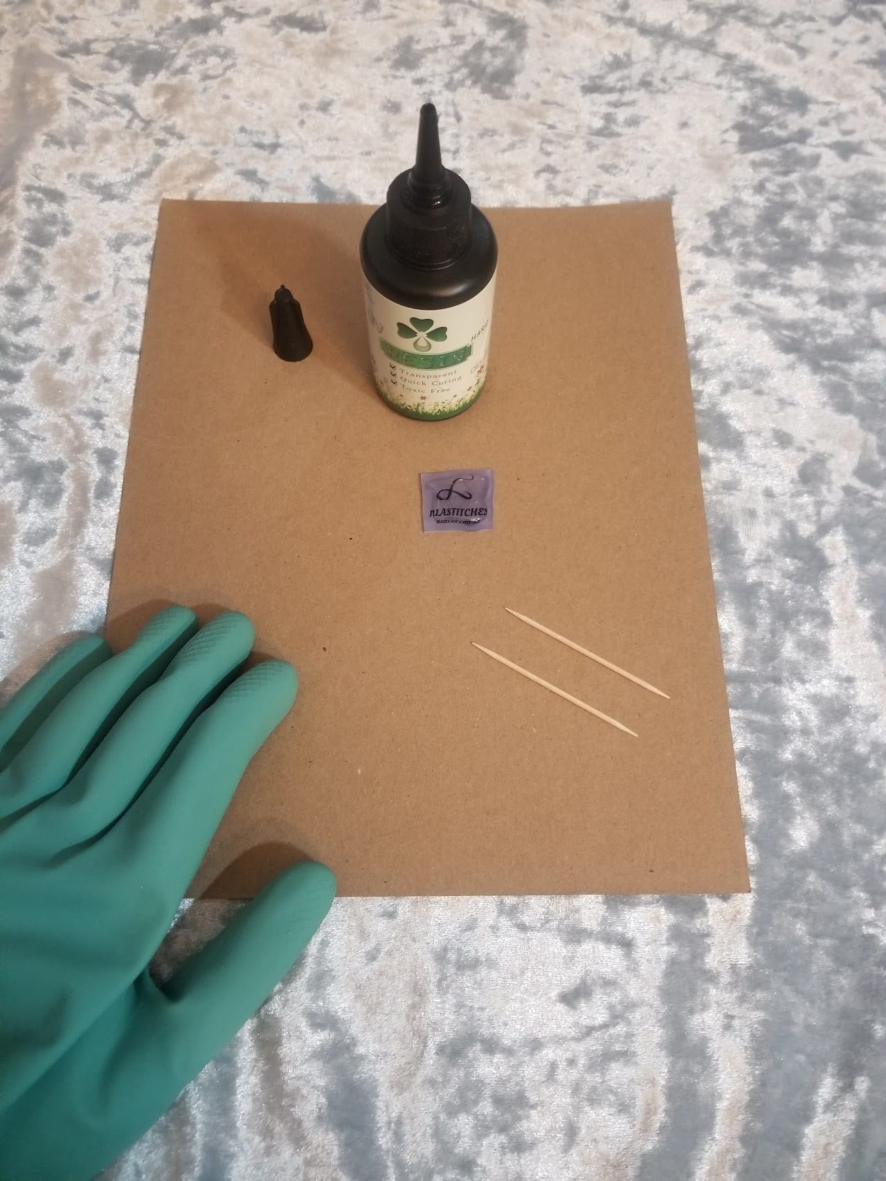Drops of UV resin on the front of the shrink plastic